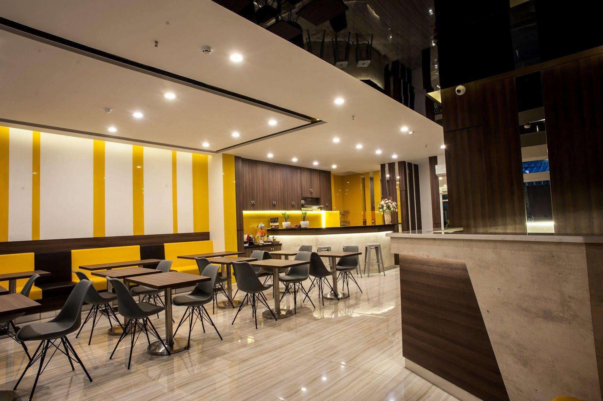 Laluna Saigon Ho Chi Minh City Exterior photo